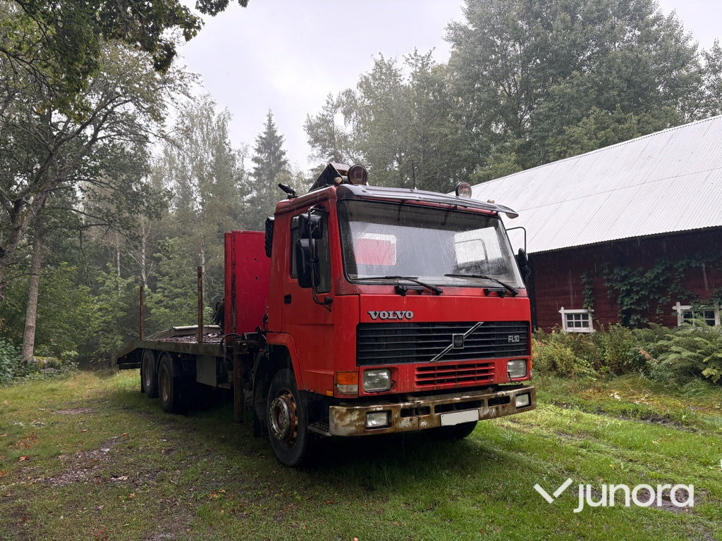 Kranbil Volvo FL10 6x6 - Camión portavehículos, Camión grúa: foto 1 Kranbil Volvo FL10 6x6 - Camión portavehículos, Camión grúa: foto 1