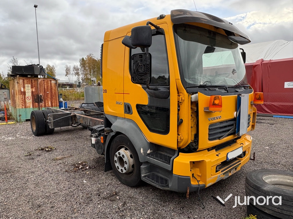 Lastbil - Volvo FL 4*2 - Camión chasis: foto 4 Lastbil - Volvo FL 4*2 - Camión chasis: foto 4