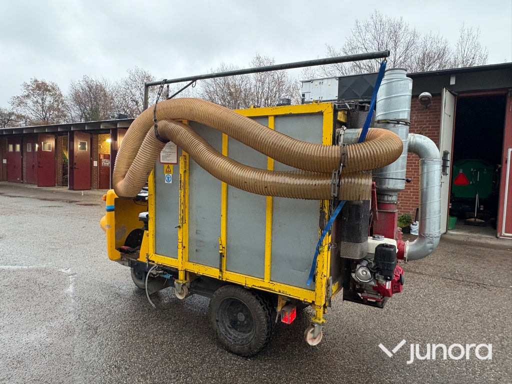 Lövsug - Bestorp Alme, TR10EL - Maquinaria de jardinería: foto 3 Lövsug - Bestorp Alme, TR10EL - Maquinaria de jardinería: foto 3