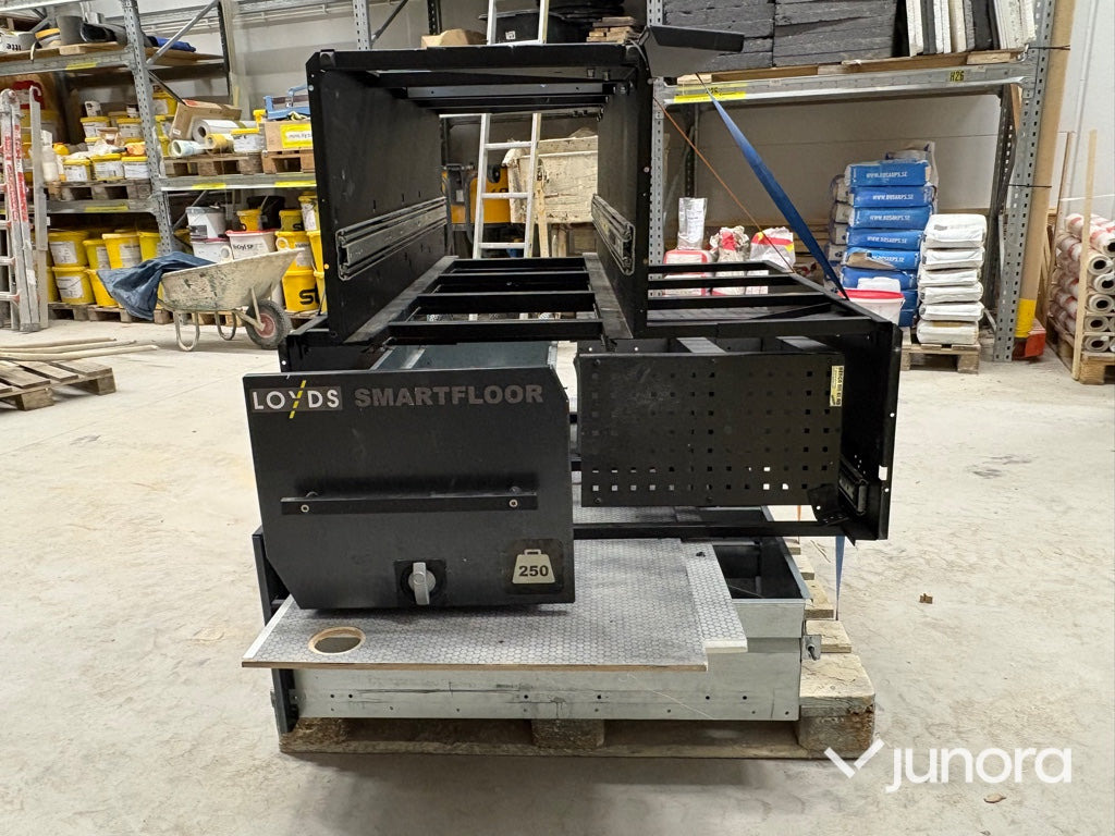 Fordonsinredning – Loyds Smartfloor för VW Caddy - Otros maquinaria: foto 5 Fordonsinredning – Loyds Smartfloor för VW Caddy - Otros maquinaria: foto 5