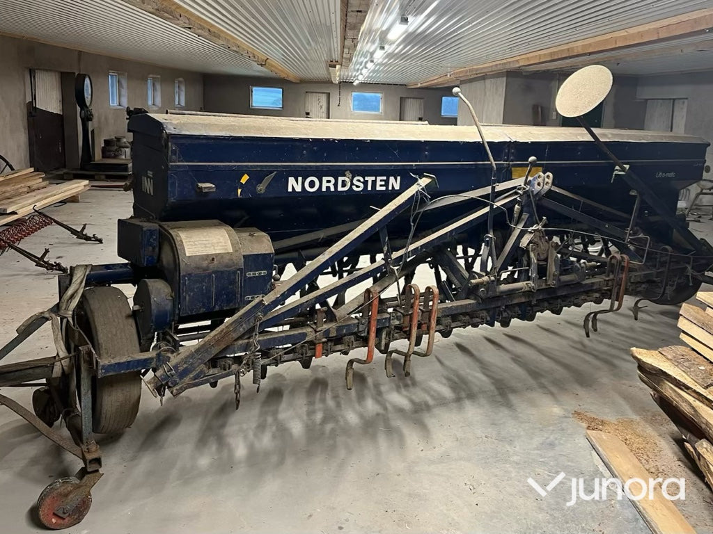 Såmaskin - Lift-o-Matic CLB 400 - Sembradora: foto 3 Såmaskin - Lift-o-Matic CLB 400 - Sembradora: foto 3