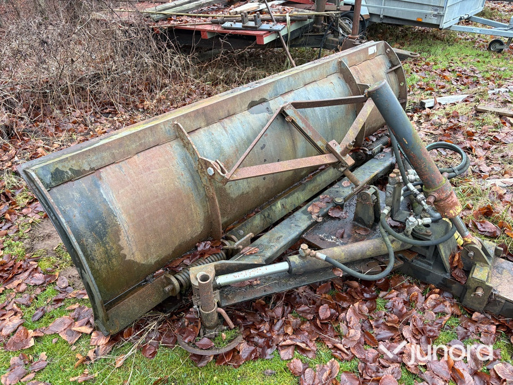 Snöplog - Vreten, med bom - Cuchilla quitanieves: foto 5 Snöplog - Vreten, med bom - Cuchilla quitanieves: foto 5