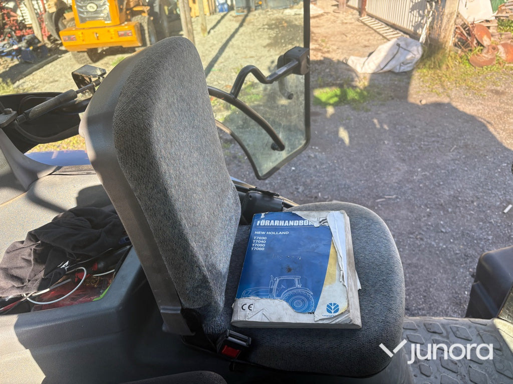 Leasing para Traktor - New Holland T7040 Traktor - New Holland T7040: foto 11 Leasing para Traktor - New Holland T7040 Traktor - New Holland T7040: foto 11