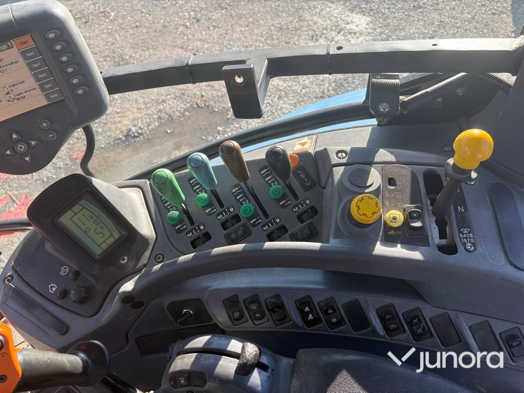 Leasing para Traktor - New Holland T7040 Traktor - New Holland T7040: foto 23 Leasing para Traktor - New Holland T7040 Traktor - New Holland T7040: foto 23