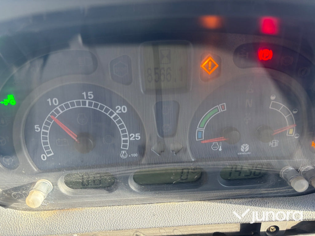 Leasing para Traktor - New Holland T7040 Traktor - New Holland T7040: foto 17 Leasing para Traktor - New Holland T7040 Traktor - New Holland T7040: foto 17