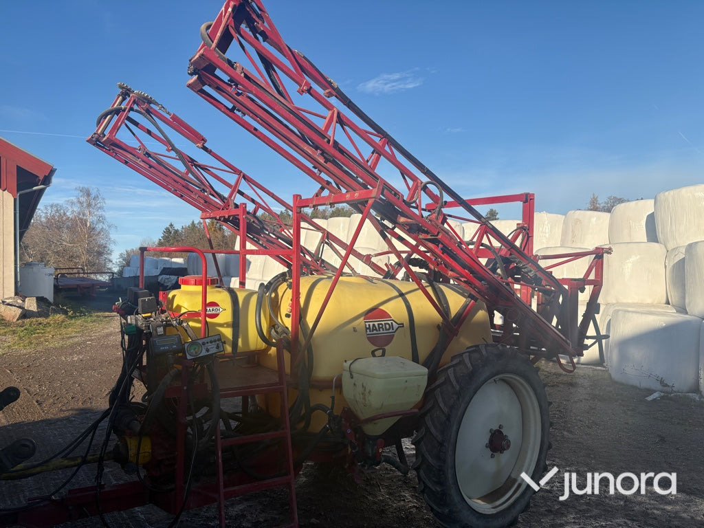 Växtskyddsspruta - Hardi TY1500 - Pulverizador arrastrado: foto 1 Växtskyddsspruta - Hardi TY1500 - Pulverizador arrastrado: foto 1