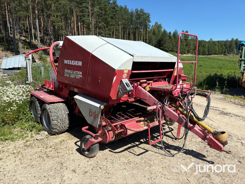 Welger RP 220 Double Action Kombipress - Rotoempacadora, Encintadora de pacas: foto 1 Welger RP 220 Double Action Kombipress - Rotoempacadora, Encintadora de pacas: foto 1