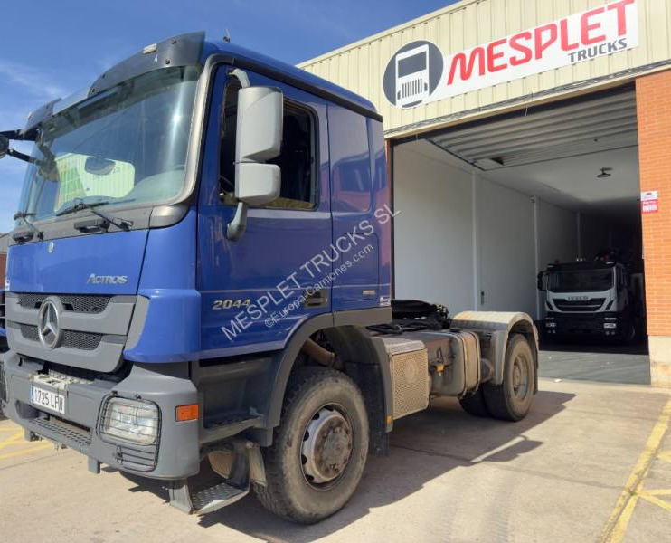 Mercedes Actros 2044 - Cabeza tractora: foto 1 Mercedes Actros 2044 - Cabeza tractora: foto 1