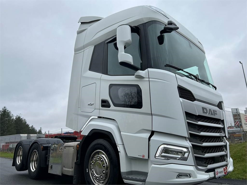 DAF XF530 FTS 6x2 - Cabeza tractora: foto 3 DAF XF530 FTS 6x2 - Cabeza tractora: foto 3