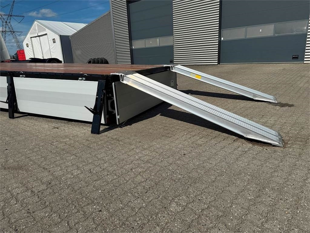 Hangler 3-aks kærre alu-sider + alu-ramper - Remolque plataforma/ Caja abierta: foto 4 Hangler 3-aks kærre alu-sider + alu-ramper - Remolque plataforma/ Caja abierta: foto 4