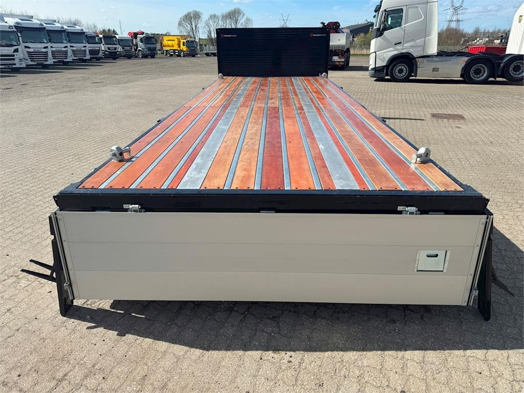 Hangler 3-aks kærre alu-sider + alu-ramper - Remolque plataforma/ Caja abierta: foto 3 Hangler 3-aks kærre alu-sider + alu-ramper - Remolque plataforma/ Caja abierta: foto 3