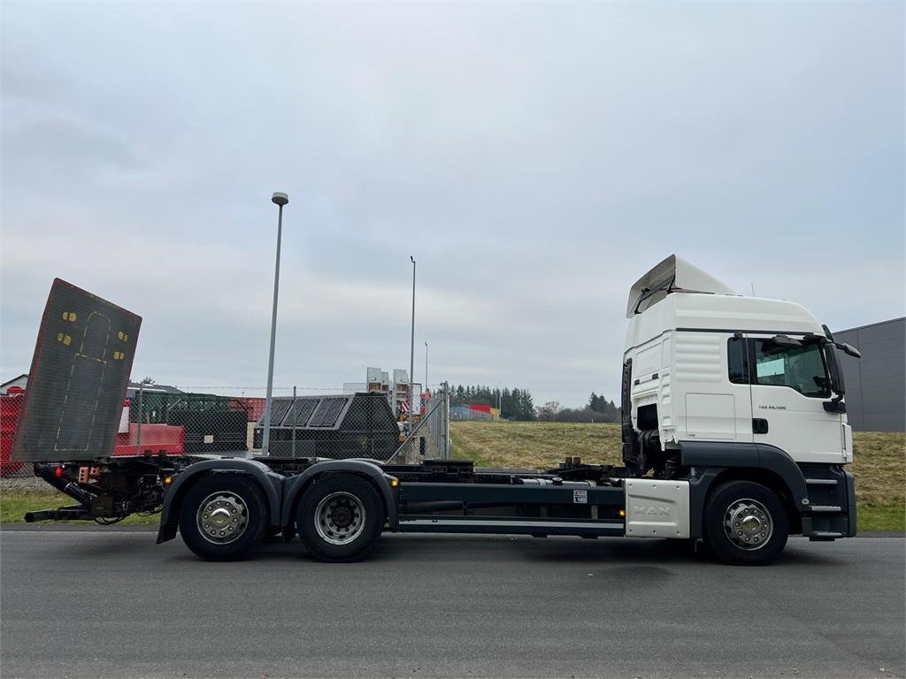 MAN TGS 26-500 6x2-4 LL - Camión portacontenedore/ Intercambiable: foto 4 MAN TGS 26-500 6x2-4 LL - Camión portacontenedore/ Intercambiable: foto 4