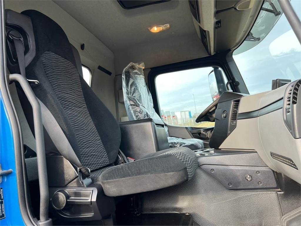 Mercedes-Benz Antos 2546 L - Camión portacontenedor de cadenas: foto 4 Mercedes-Benz Antos 2546 L - Camión portacontenedor de cadenas: foto 4