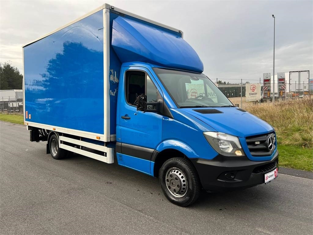 Mercedes-Benz Sprinter 516 CDI - Camión caja cerrada: foto 2 Mercedes-Benz Sprinter 516 CDI - Camión caja cerrada: foto 2