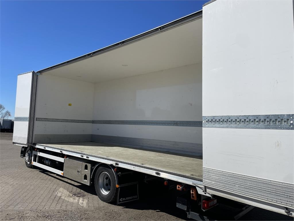 Renault D280 Premium - Camión caja cerrada: foto 2 Renault D280 Premium - Camión caja cerrada: foto 2