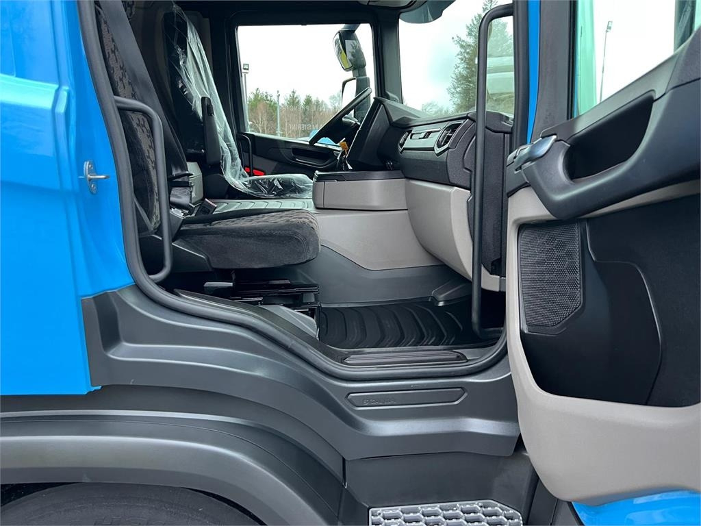 Scania P280 B 4x2 NB - Camión lona: foto 3 Scania P280 B 4x2 NB - Camión lona: foto 3