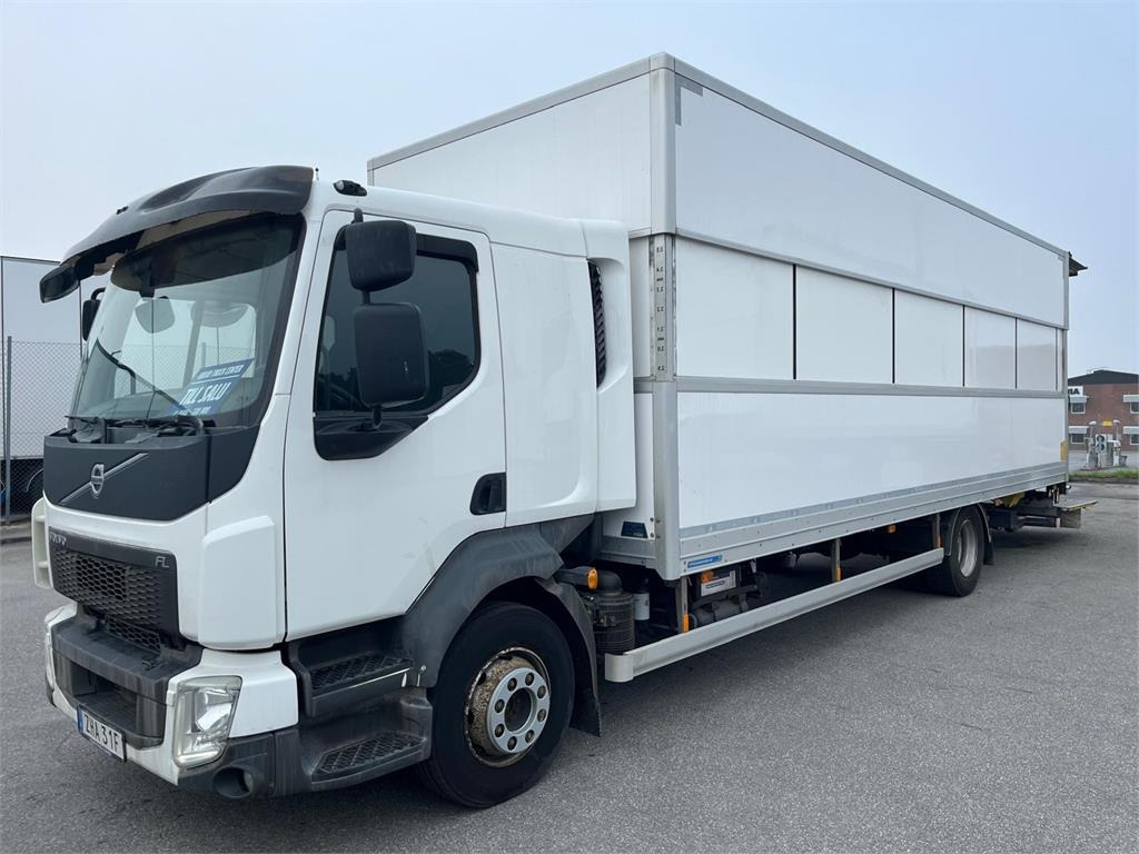 Volvo FL 250 16 ton - Camión caja cerrada: foto 1 Volvo FL 250 16 ton - Camión caja cerrada: foto 1