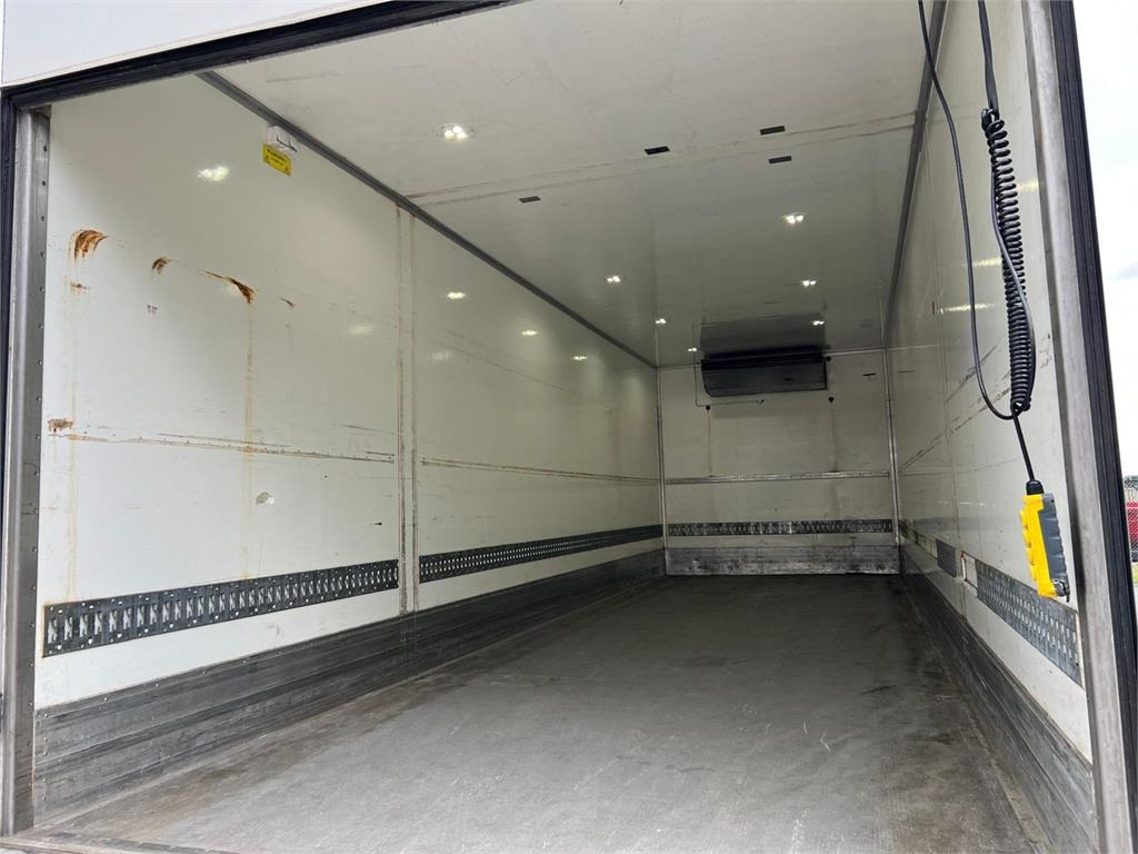 Volvo FL 250 16 ton - Camión frigorífico: foto 5 Volvo FL 250 16 ton - Camión frigorífico: foto 5