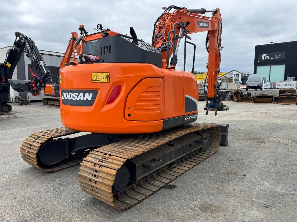 Doosan DX 140 LCR-5 Pyörittäjällä - Excavadora de cadenas: foto 5 Doosan DX 140 LCR-5 Pyörittäjällä - Excavadora de cadenas: foto 5