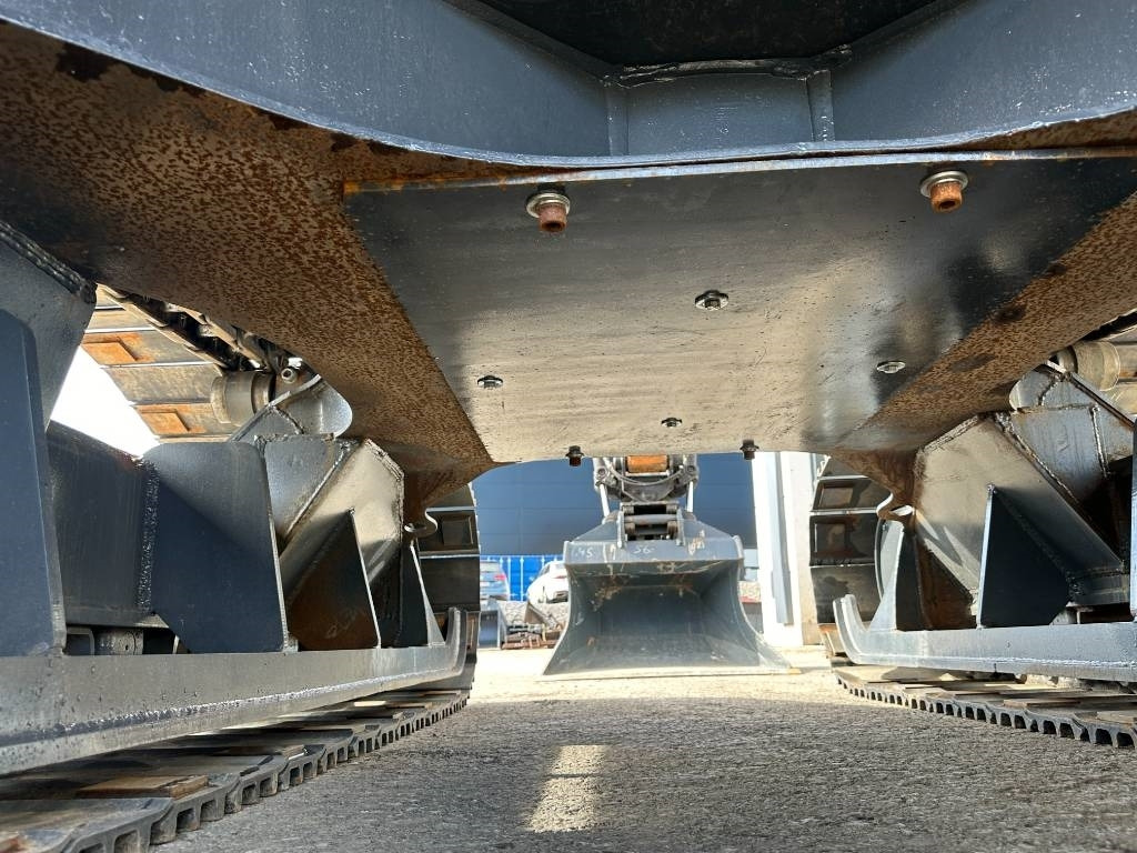 Excavadora de cadenas Doosan DX 140 LCR-5 metsäalusta: foto 12