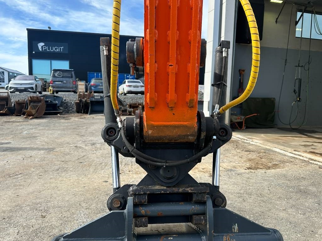 Excavadora de cadenas Doosan DX 140 LCR-5 metsäalusta: foto 16