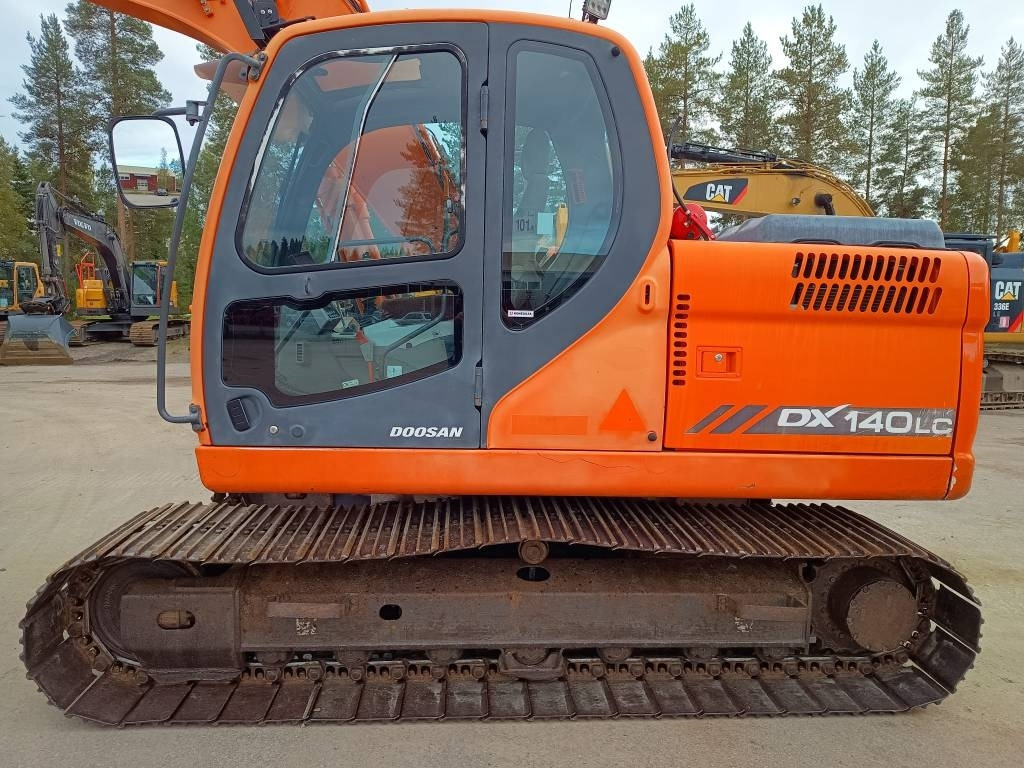 Doosan DX140LC KALLISTAJA+PYÖRITTÄJÄ - Excavadora de cadenas: foto 2 Doosan DX140LC KALLISTAJA+PYÖRITTÄJÄ - Excavadora de cadenas: foto 2