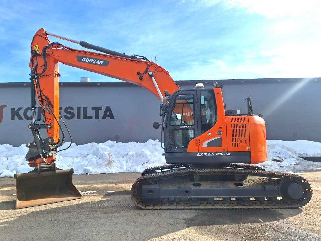 Doosan DX235LCR-5 PYÖRITTÄJÄ, 3D-LAITTEET - Excavadora de cadenas: foto 1 Doosan DX235LCR-5 PYÖRITTÄJÄ, 3D-LAITTEET - Excavadora de cadenas: foto 1