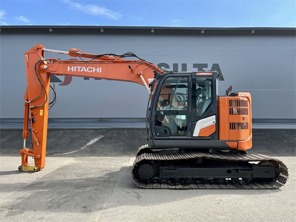 Hitachi ZX135US-7 - Excavadora de cadenas: foto 1 Hitachi ZX135US-7 - Excavadora de cadenas: foto 1