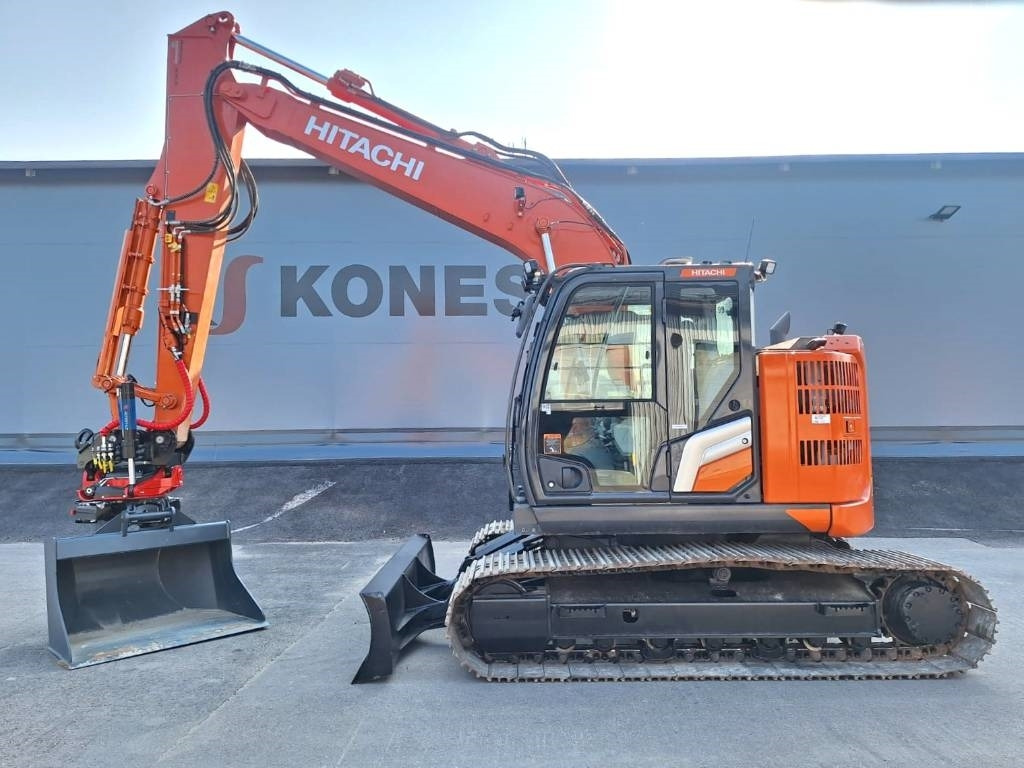 Hitachi ZX135USBL-7 PYÖRITTÄJÄ+PIHDIT - Excavadora de cadenas: foto 1 Hitachi ZX135USBL-7 PYÖRITTÄJÄ+PIHDIT - Excavadora de cadenas: foto 1