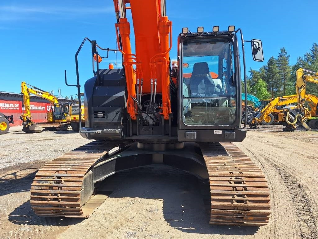 Leasing para Hitachi ZX225USLC-5 PYÖRITTÄJÄ+PIHDIT YM.  Hitachi ZX225USLC-5 PYÖRITTÄJÄ+PIHDIT YM.: foto 7