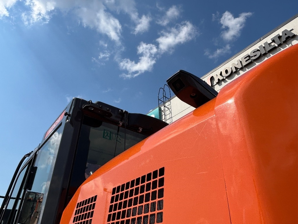Excavadora de cadenas Hitachi ZX225USLC-7: foto 15