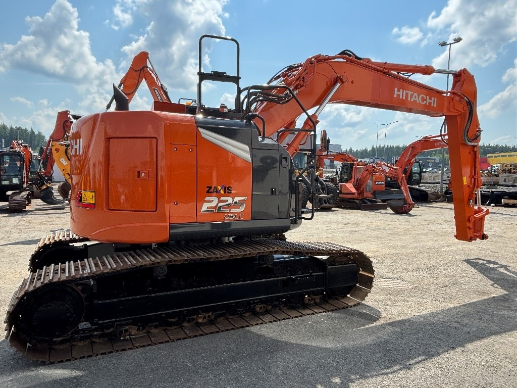 Hitachi ZX225USLC-7 - Excavadora de cadenas: foto 5 Hitachi ZX225USLC-7 - Excavadora de cadenas: foto 5