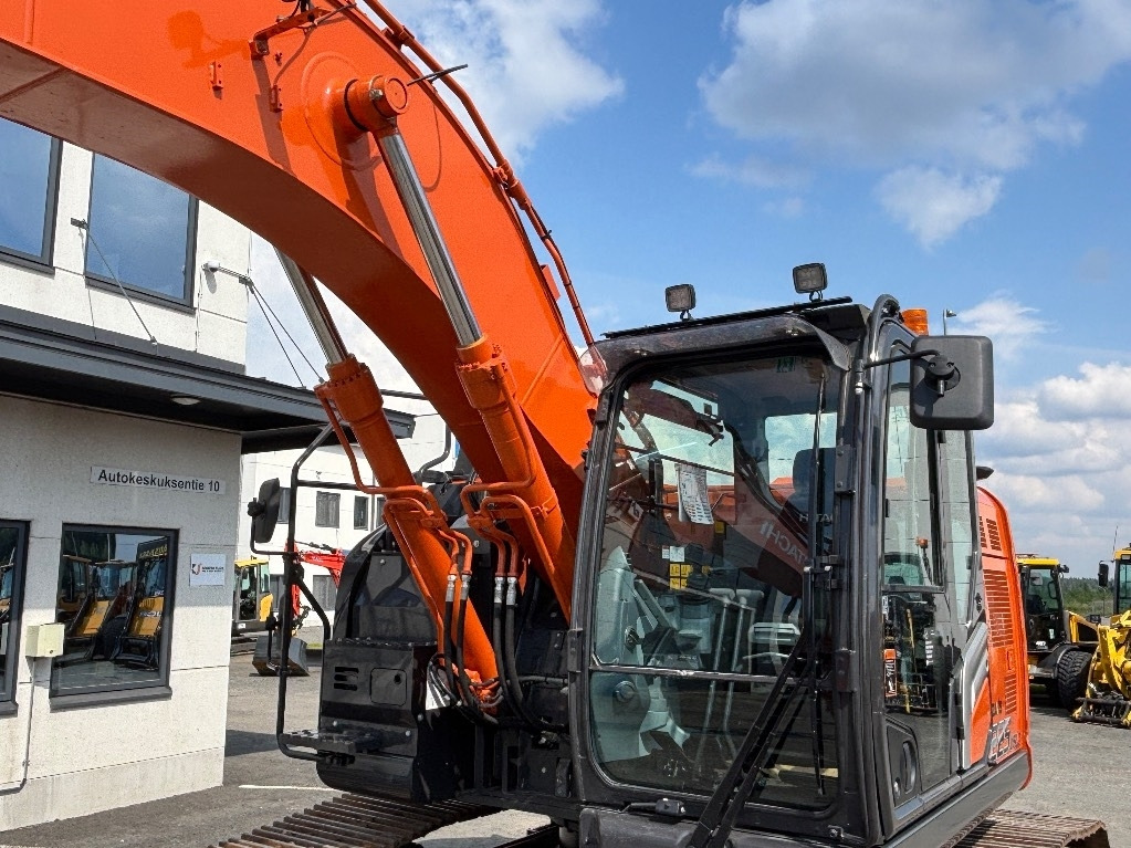 Excavadora de cadenas Hitachi ZX225USLC-7: foto 8