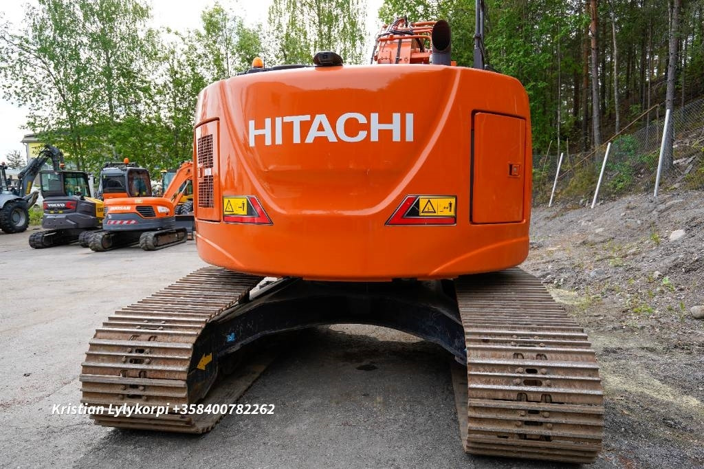 Hitachi ZX225USLC-7 STAGE V - Excavadora de cadenas: foto 4 Hitachi ZX225USLC-7 STAGE V - Excavadora de cadenas: foto 4