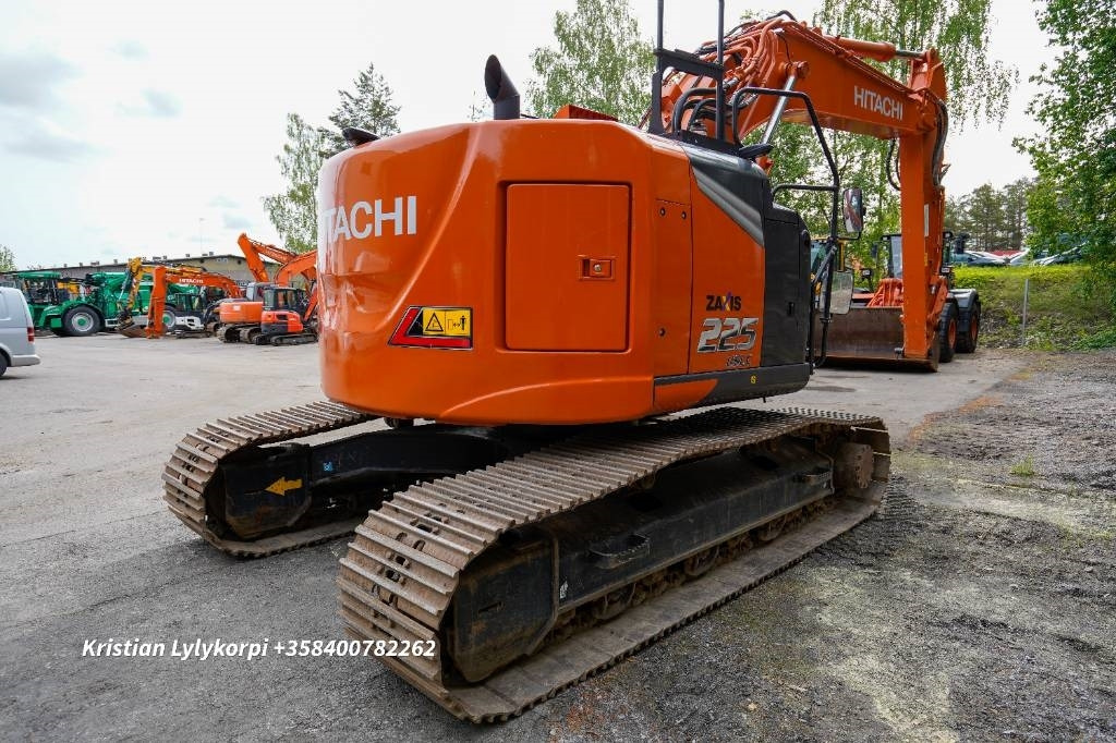 Hitachi ZX225USLC-7 STAGE V - Excavadora de cadenas: foto 5 Hitachi ZX225USLC-7 STAGE V - Excavadora de cadenas: foto 5