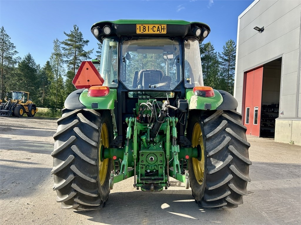 John Deere MYYTY!!SOLD!! 5100M ETUKUORMAAJALLA - Tractor: foto 4 John Deere MYYTY!!SOLD!! 5100M ETUKUORMAAJALLA - Tractor: foto 4