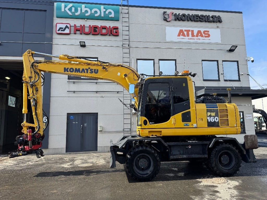 Komatsu PW160-8 PYÖRITTÄJÄLLÄ - Excavadora de ruedas: foto 1 Komatsu PW160-8 PYÖRITTÄJÄLLÄ - Excavadora de ruedas: foto 1