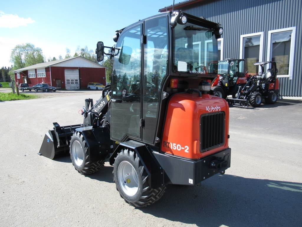 Kubota RT150-2 PIENKUORMAAJA, UUSI - Cargadora articulada: foto 2 Kubota RT150-2 PIENKUORMAAJA, UUSI - Cargadora articulada: foto 2