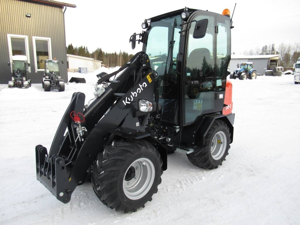 Kubota RT210-2 UUSI, TAKUU - Cargadora articulada: foto 2 Kubota RT210-2 UUSI, TAKUU - Cargadora articulada: foto 2