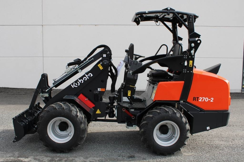 Kubota RT270-2 KATOKSELLA! UUSI - Cargadora articulada: foto 1 Kubota RT270-2 KATOKSELLA! UUSI - Cargadora articulada: foto 1