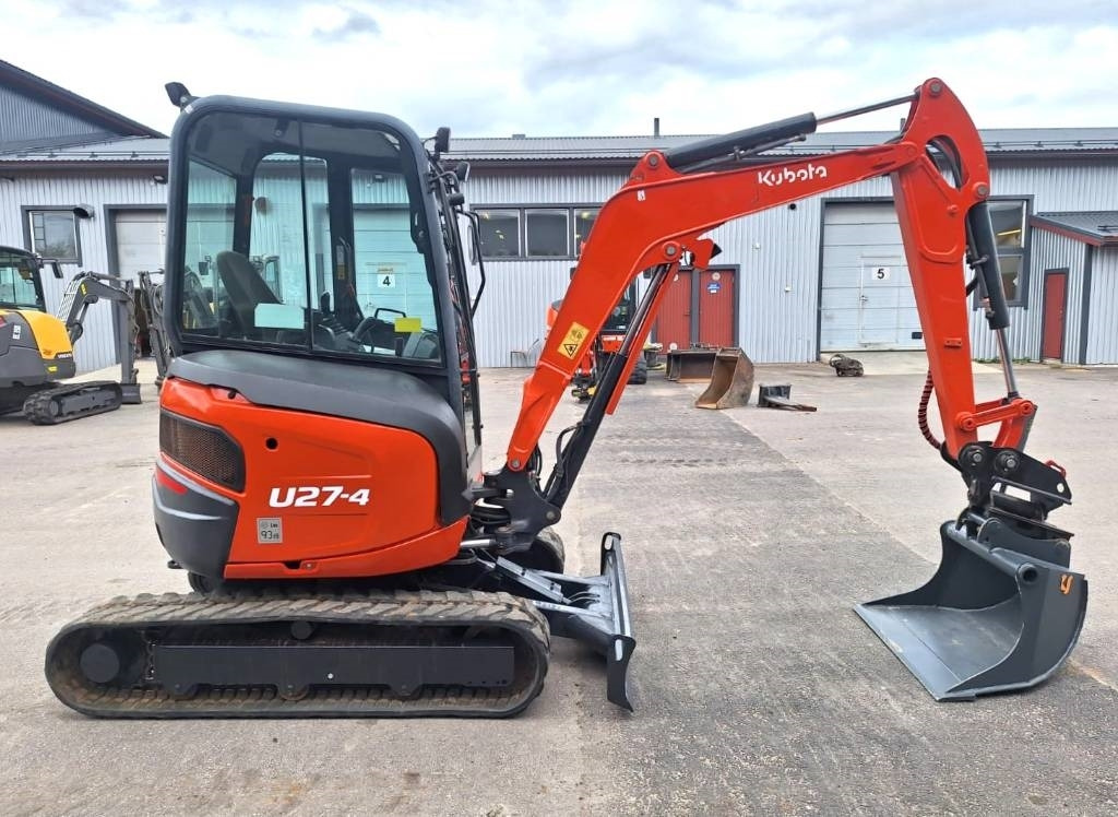 Kubota U27-4 KALLISTAJALLA, HUOLLETTU - Miniexcavadora: foto 5 Kubota U27-4 KALLISTAJALLA, HUOLLETTU - Miniexcavadora: foto 5