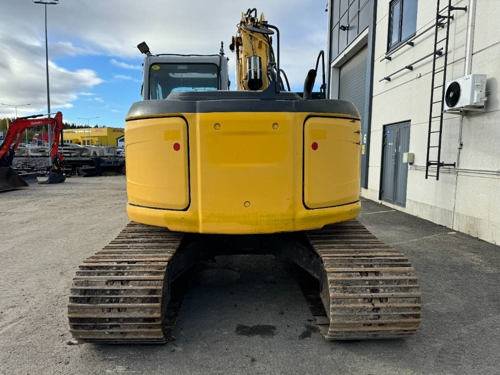 New Holland MYYTY! SOLD! E135BSR-2 PYÖRITTÄJÄLLÄ - Excavadora de cadenas: foto 3 New Holland MYYTY! SOLD! E135BSR-2 PYÖRITTÄJÄLLÄ - Excavadora de cadenas: foto 3