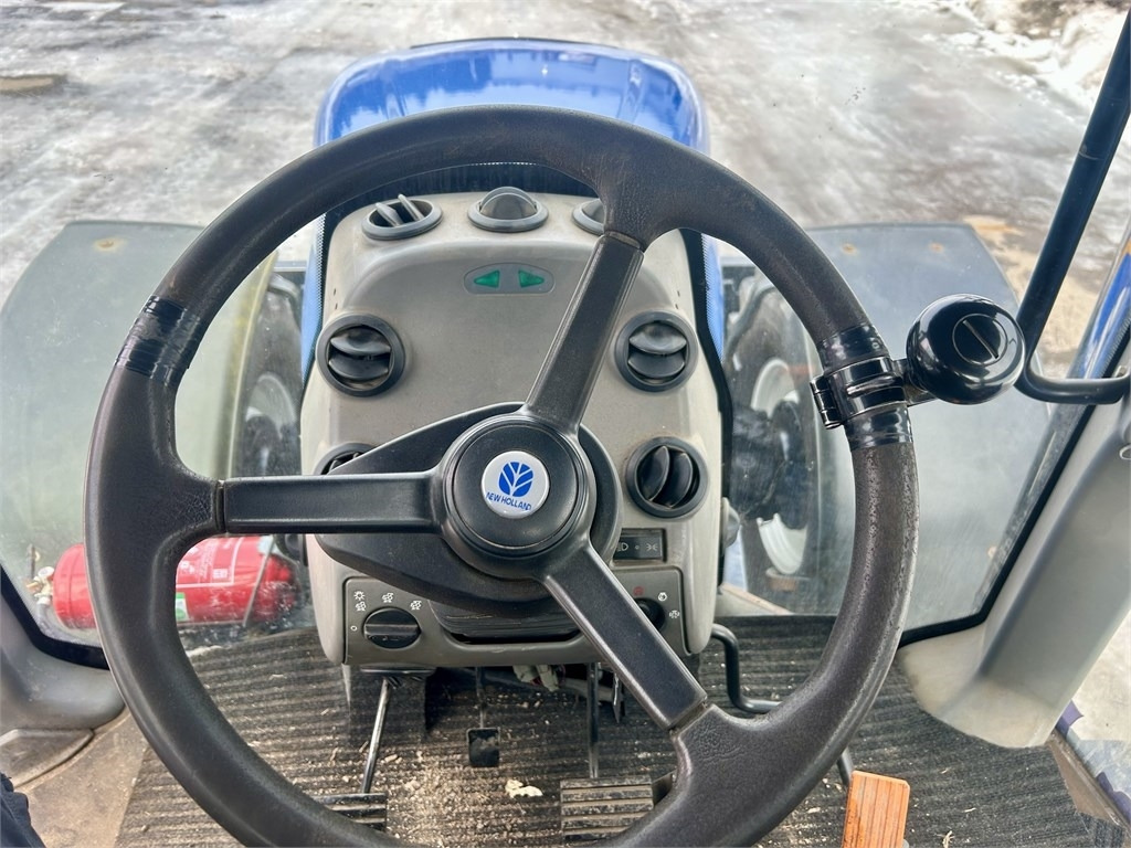Tractor New Holland TG285: foto 21