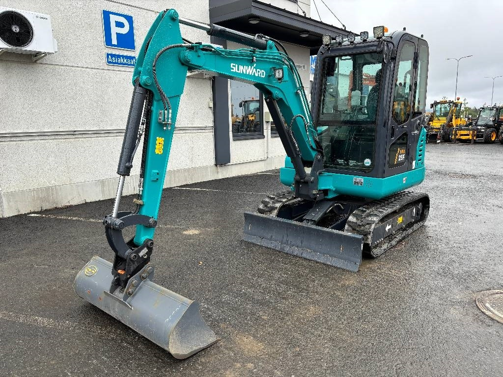 Miniexcavadora Sunward SWE25F KUIN UUSI: foto 8