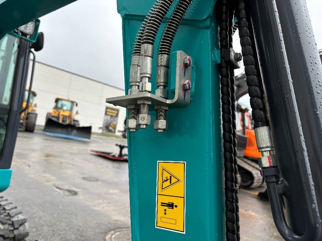 Miniexcavadora Sunward SWE25F KUIN UUSI: foto 9
