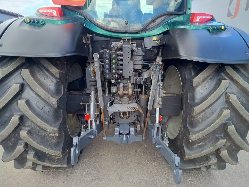 Valtra N174 VERSU ETUKUORMAAJALLA - Tractor: foto 5 Valtra N174 VERSU ETUKUORMAAJALLA - Tractor: foto 5