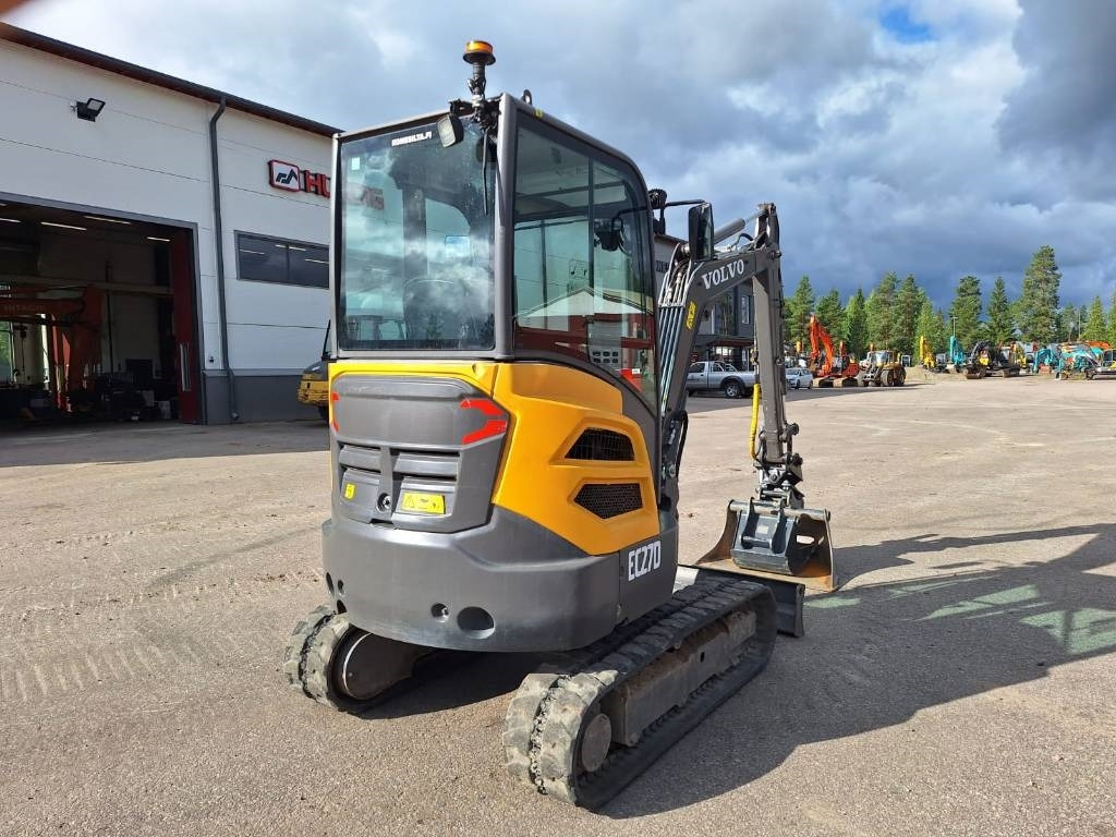 Volvo EC27D KALLISTAJA, 2-KAUHAA - Miniexcavadora: foto 3 Volvo EC27D KALLISTAJA, 2-KAUHAA - Miniexcavadora: foto 3