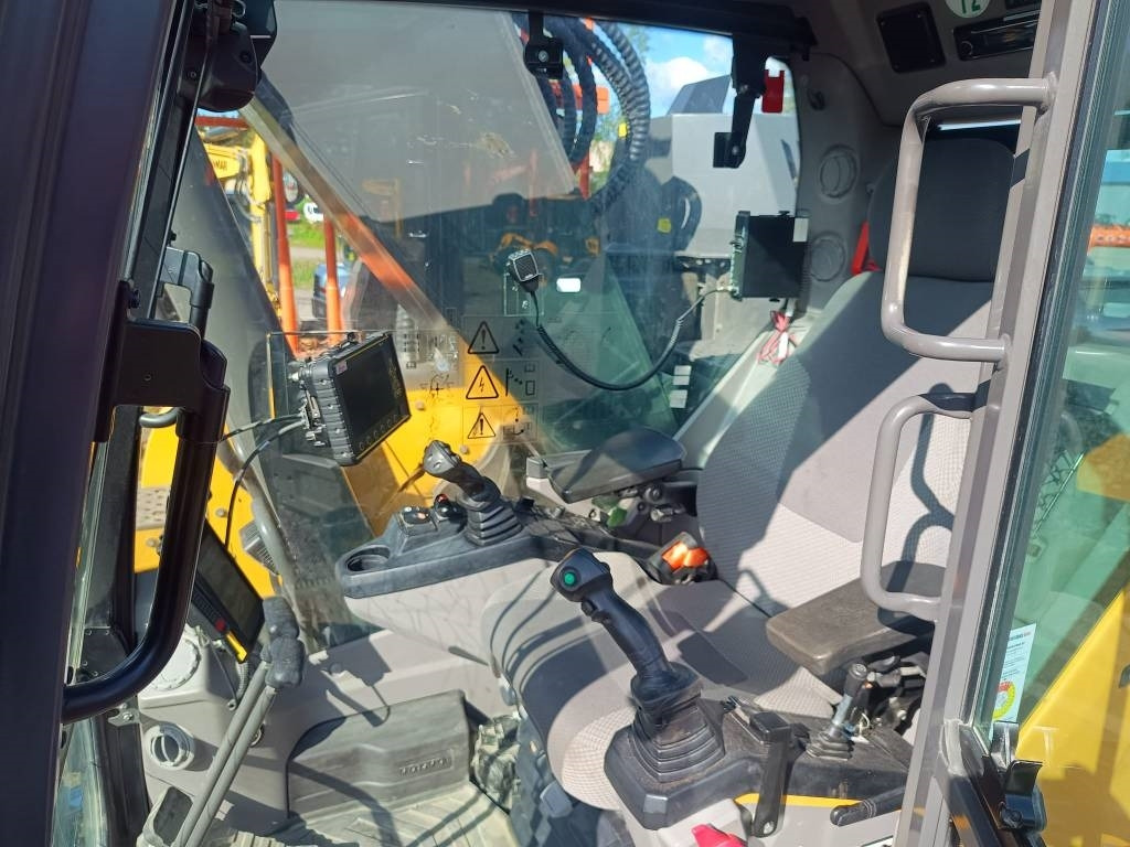 Excavadora de cadenas Volvo ECR355E DOZER PYÖRITTÄJÄ, 3D-LAITTEET: foto 13