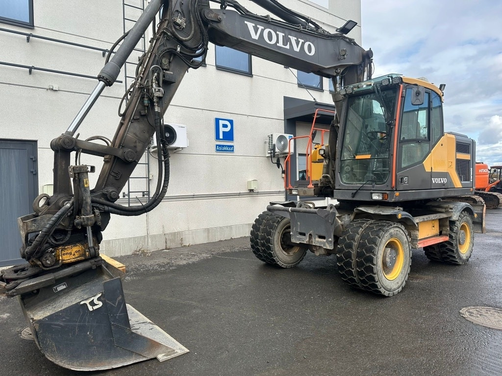 Volvo EW160E PYÖRITTÄJÄLLÄ - Excavadora de ruedas: foto 2 Volvo EW160E PYÖRITTÄJÄLLÄ - Excavadora de ruedas: foto 2