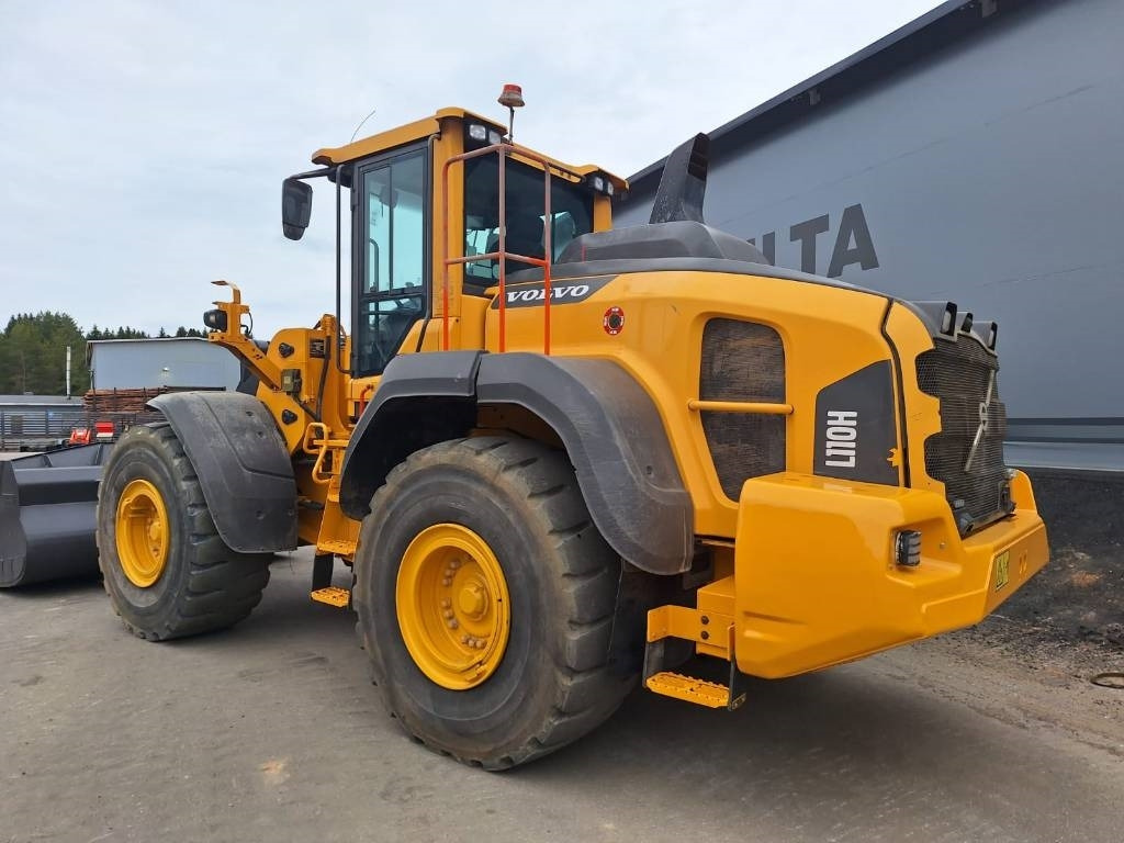 Volvo L110H MYYTY! SOLD! LONG BOOM, VAAKA, YM - Cargadora de ruedas: foto 3 Volvo L110H MYYTY! SOLD! LONG BOOM, VAAKA, YM - Cargadora de ruedas: foto 3